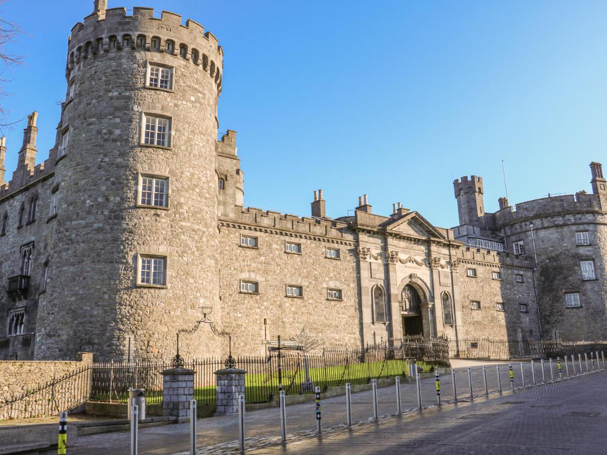 Stone Lodge Maddockstown Exterior photo